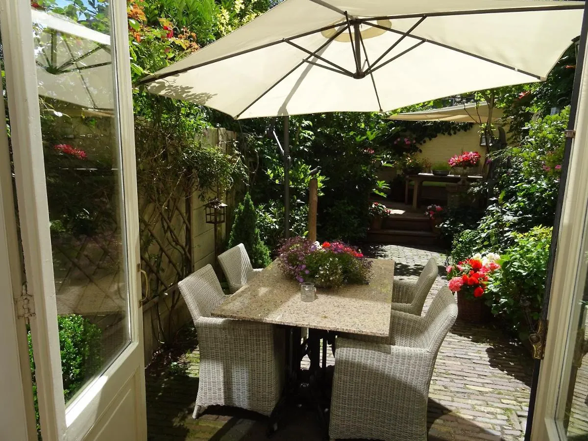 *** Bed & Breakfast Emma'S B&B Haag Holland