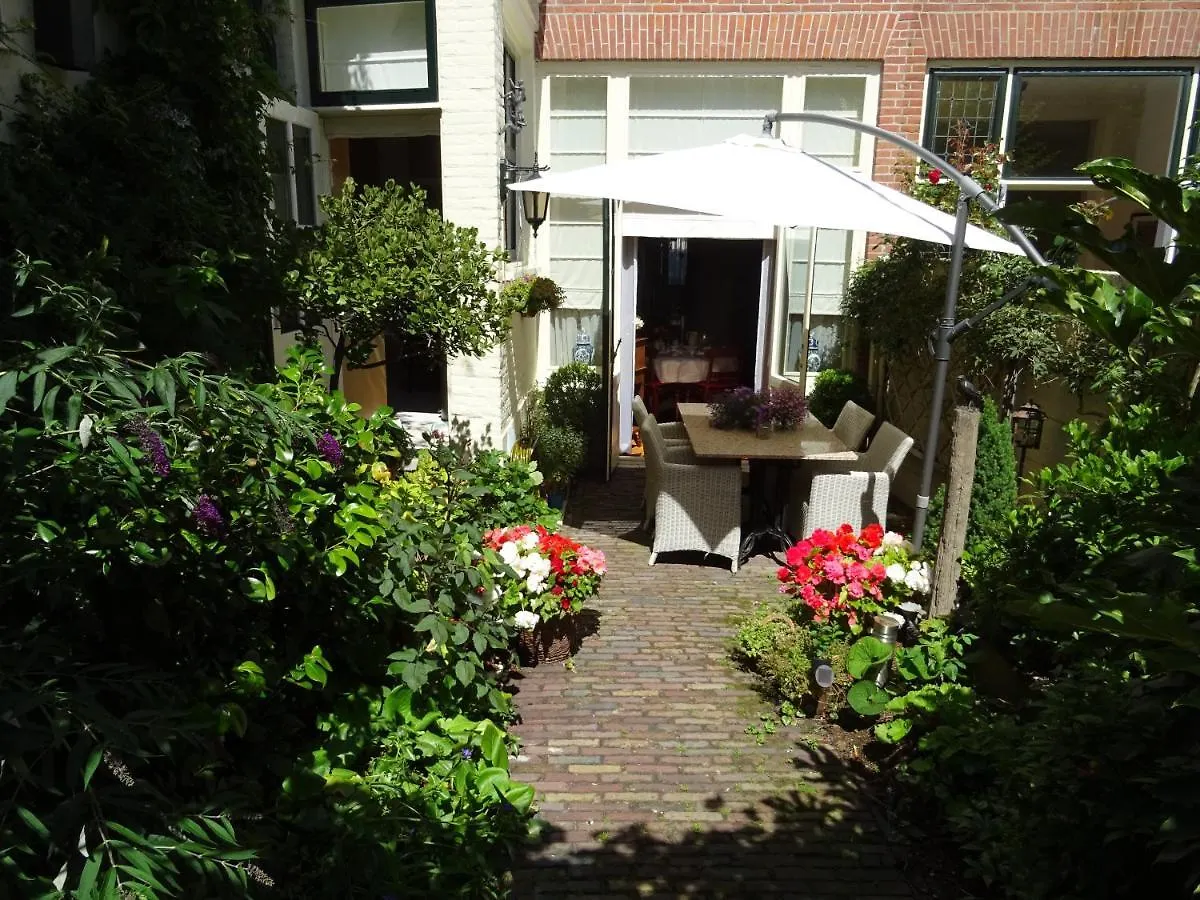 Emma'S B&B The Hague 3*,