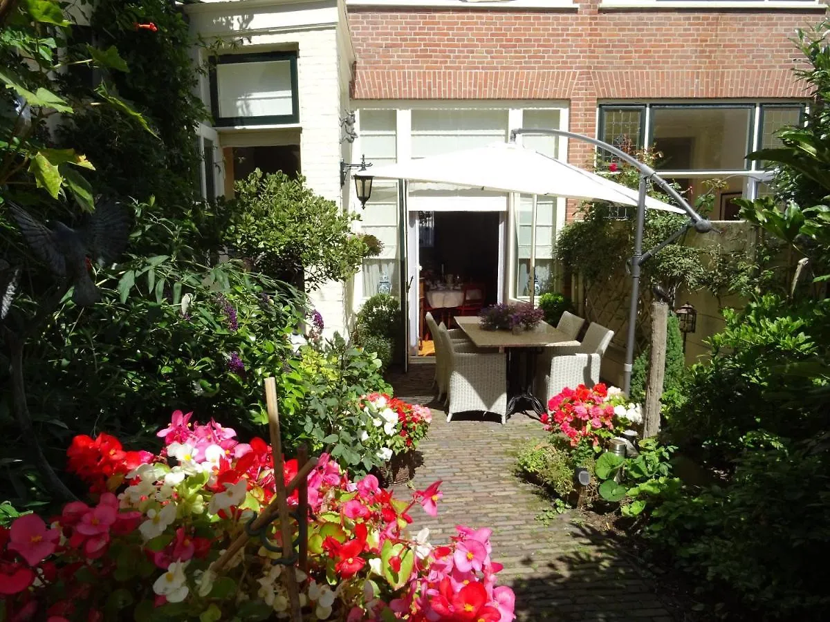 Bed & Breakfast Emma'S B&B Haag